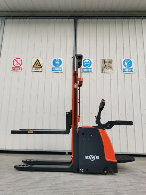 新型可调式 24V 蓄电池叉车电动双托盘搬运堆高车