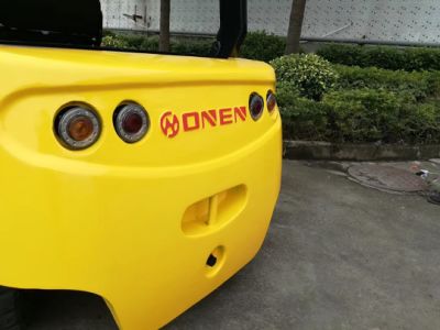 欧恩中国制造可调式柴油叉车，通过CE认证