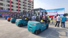 Onen 广泛使用的 2000-3500kg 高举升力托盘车，通过 CE 认证