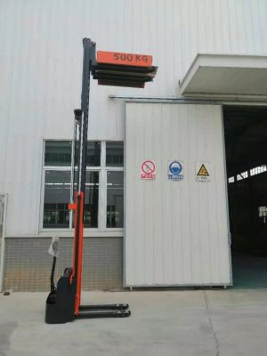 E: 视频技术支持，在线支持 Lift up Electric Pallet Stacker
